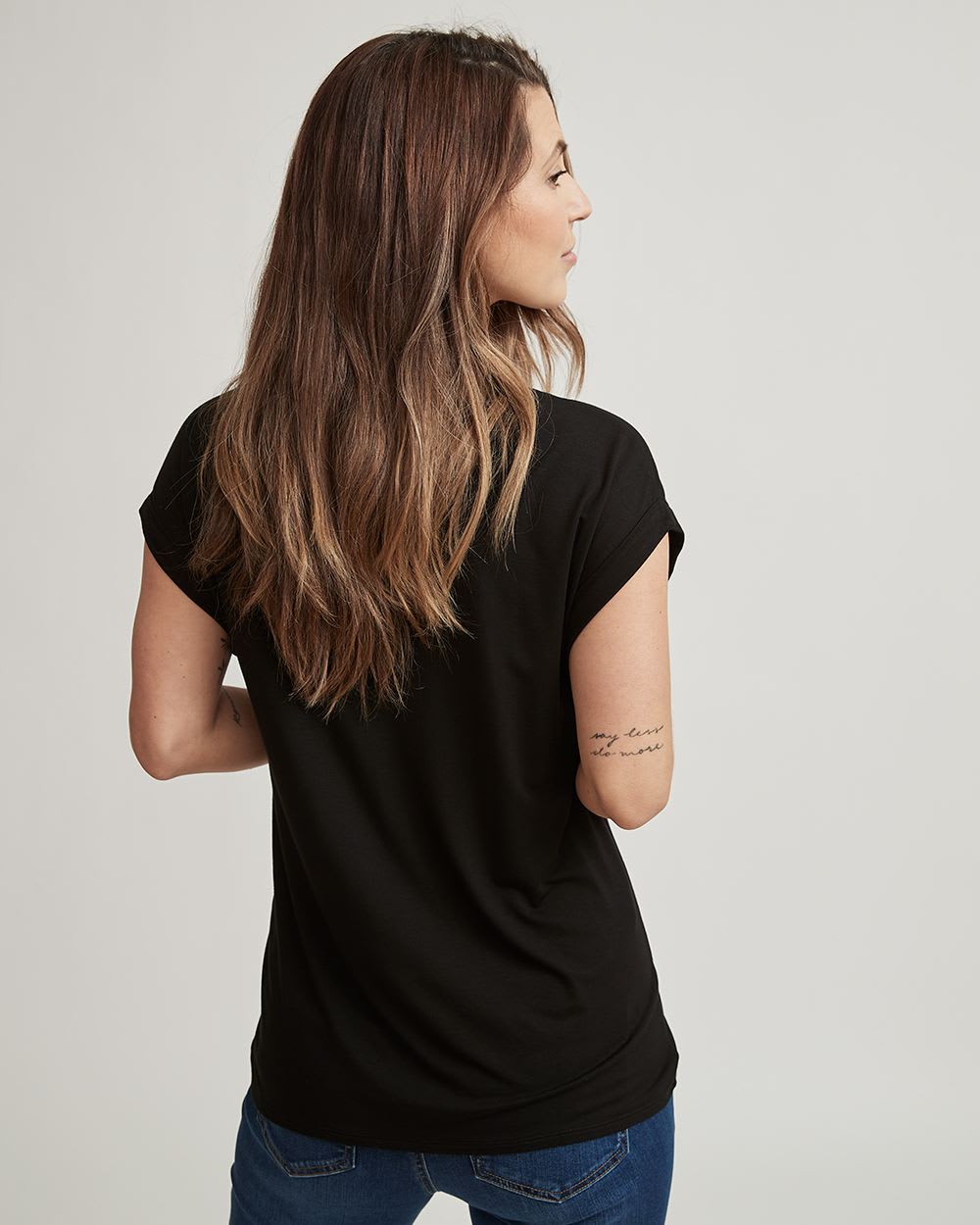 V-Neck Extended Shoulder Nursing T-Shirt - Thyme Maternity