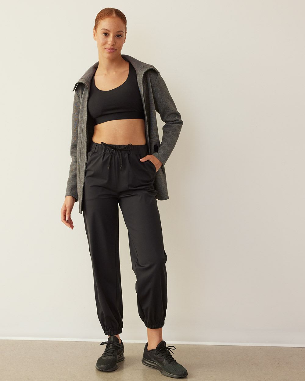Flowy Jogger, Hyba