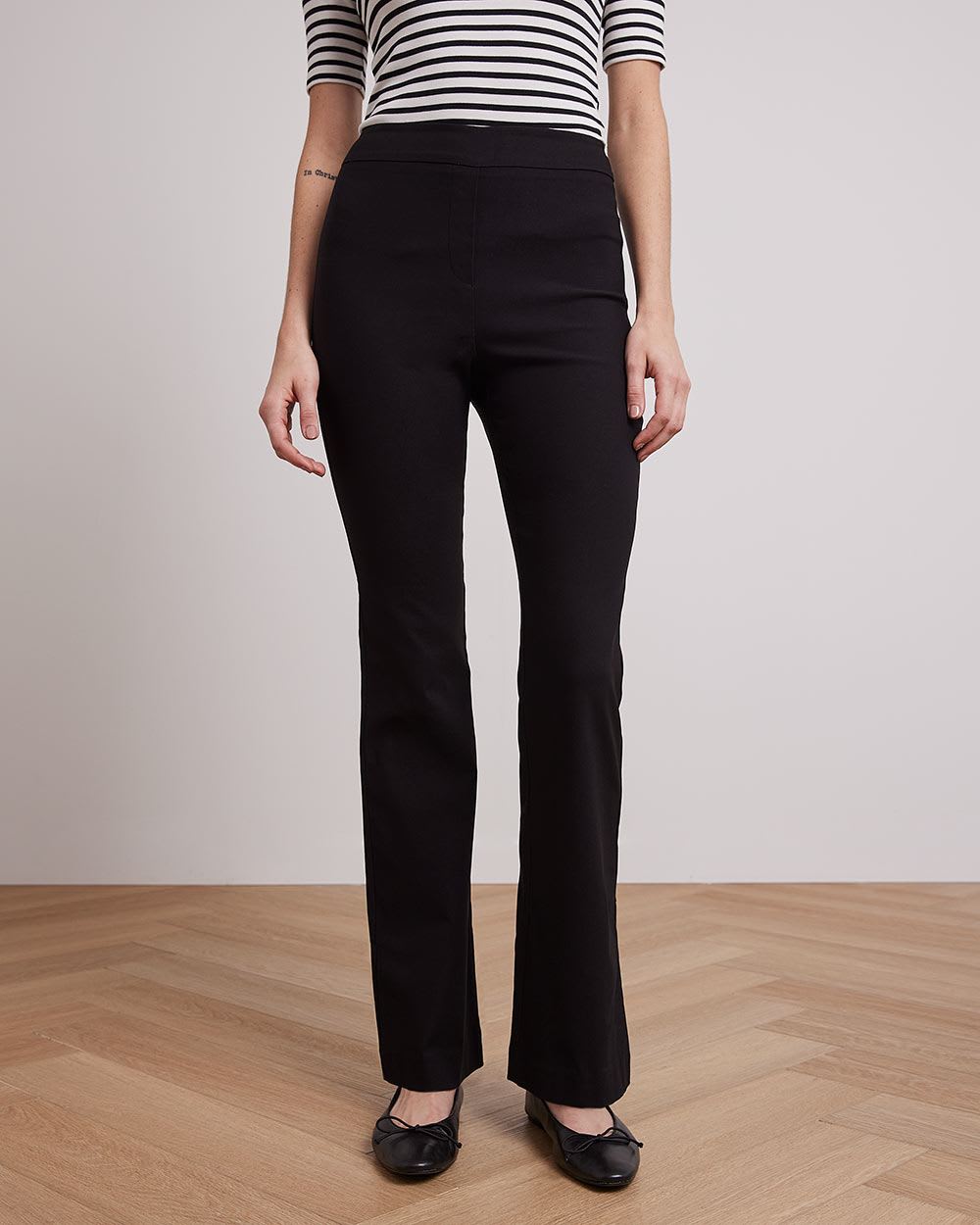 High-Rise Flare-Leg Legging Pant