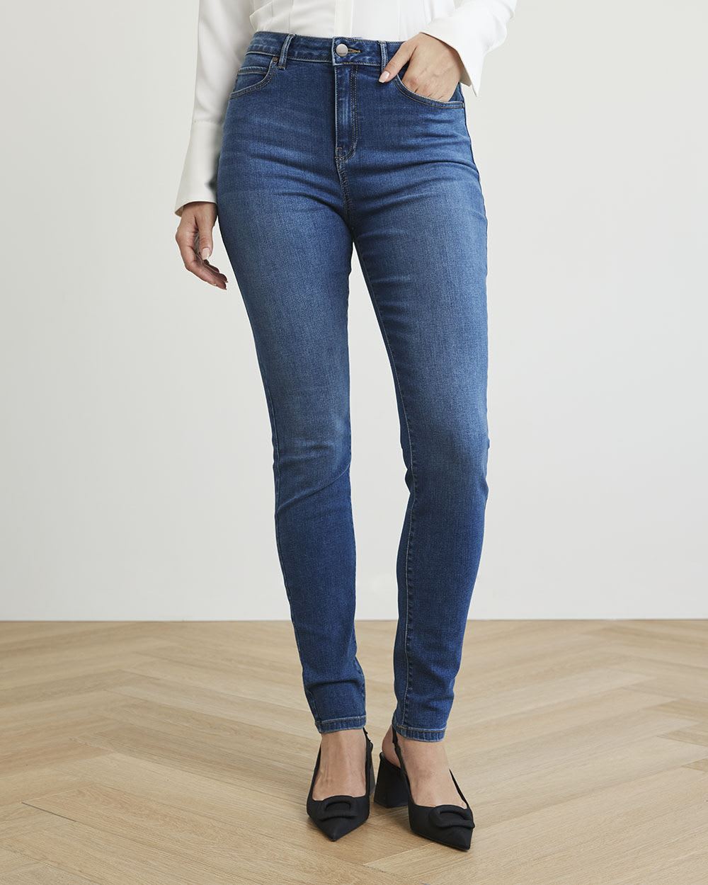 Medium Wash High-Rise Natalie Jegging - 32''