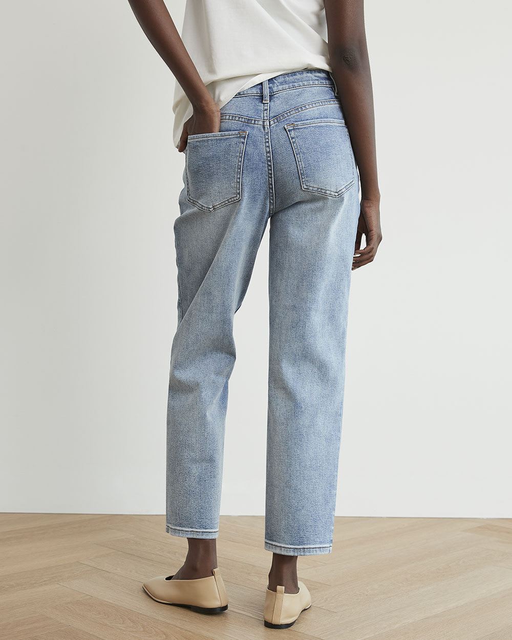Light-Wash High-Waisted Straight Ankle Jeans - 27"
