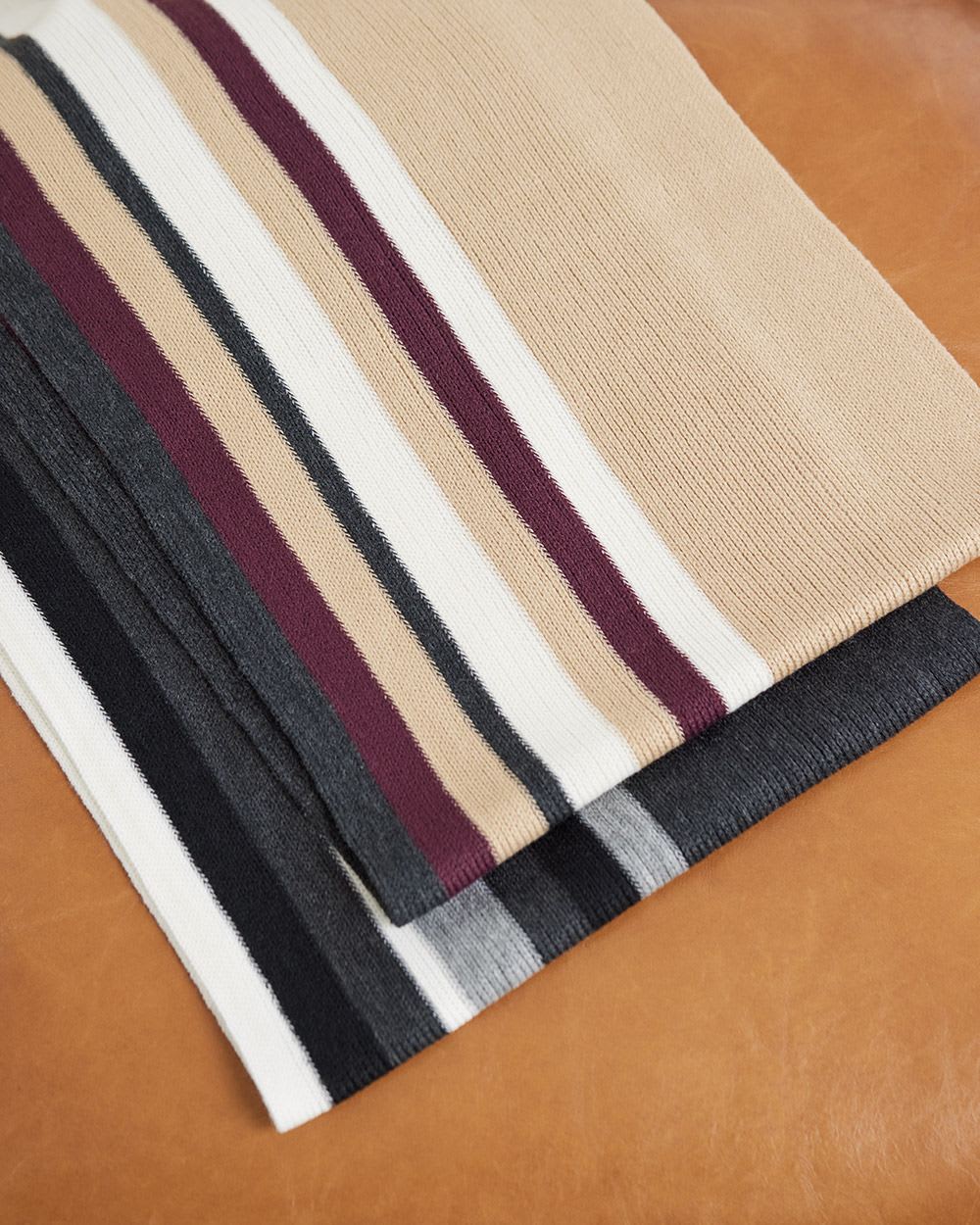 Colour-Blocked Scarf with Fringes