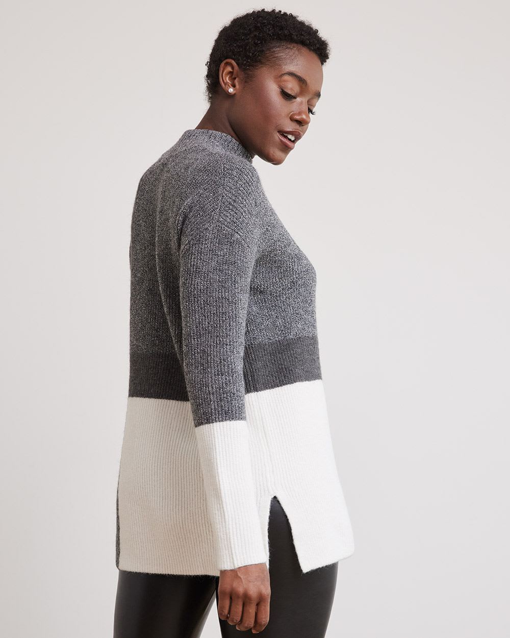 Relaxed-Fit Turtleneck Colour-Blocked Sweater
