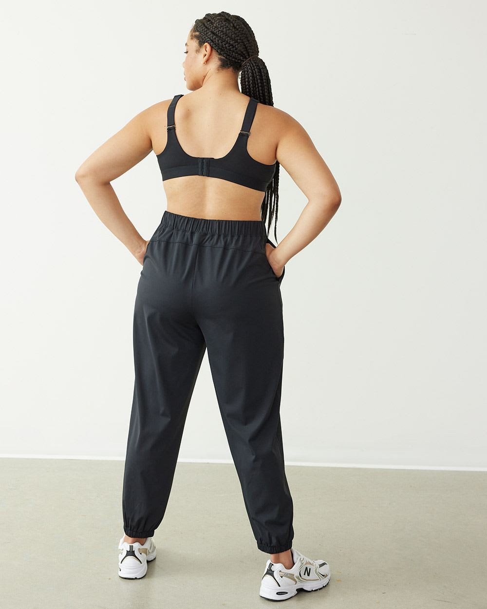 Flowy Jogger, Hyba
