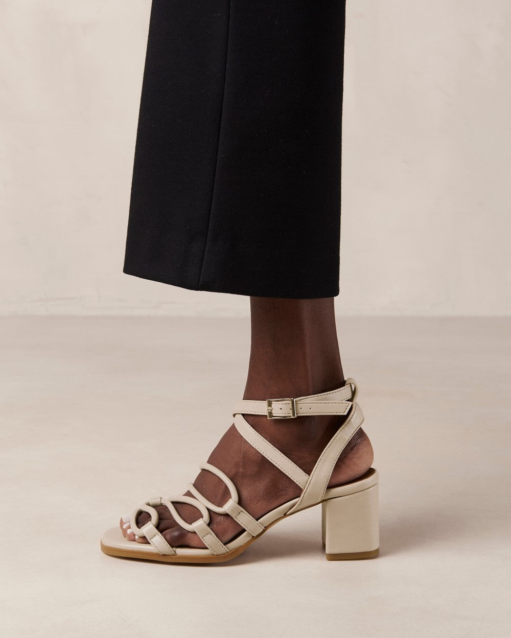 SVEGAN - Mick Tahini Beige Vegan Leather Sandals