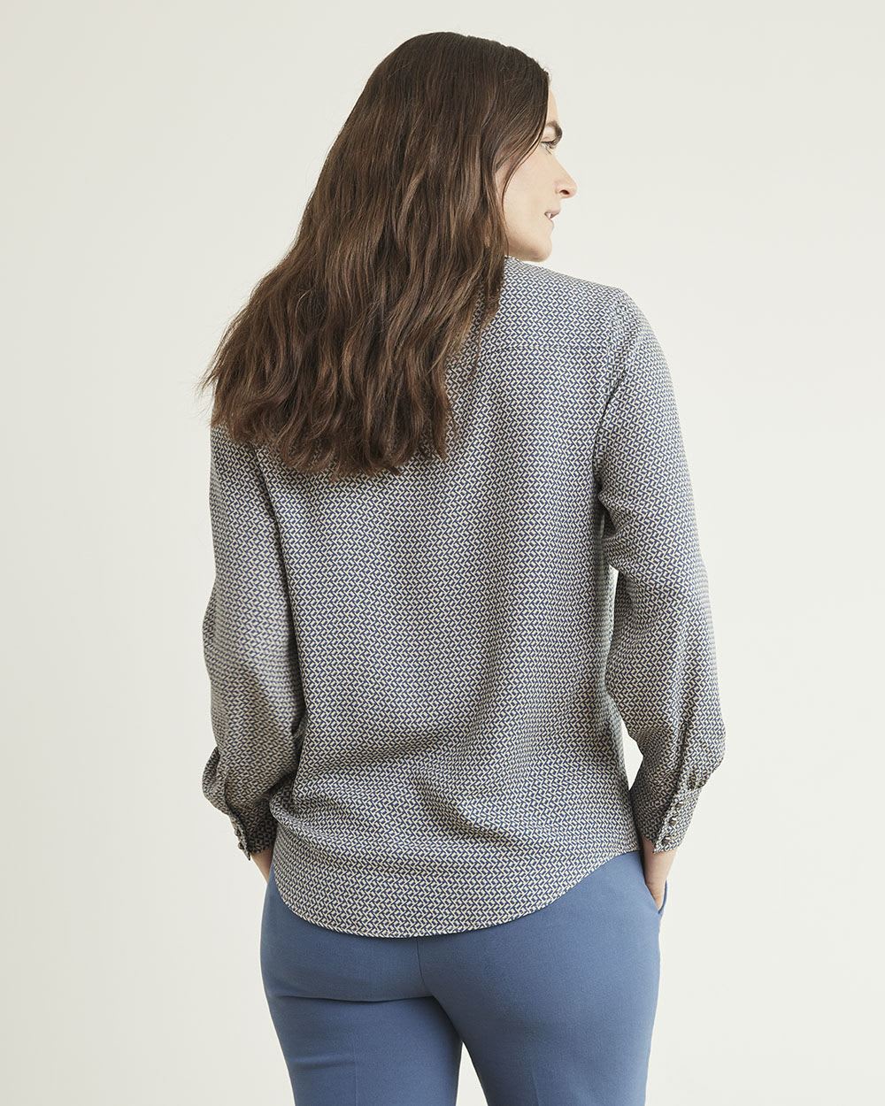 Long-Sleeve Buttoned-Down Crepe Blouse