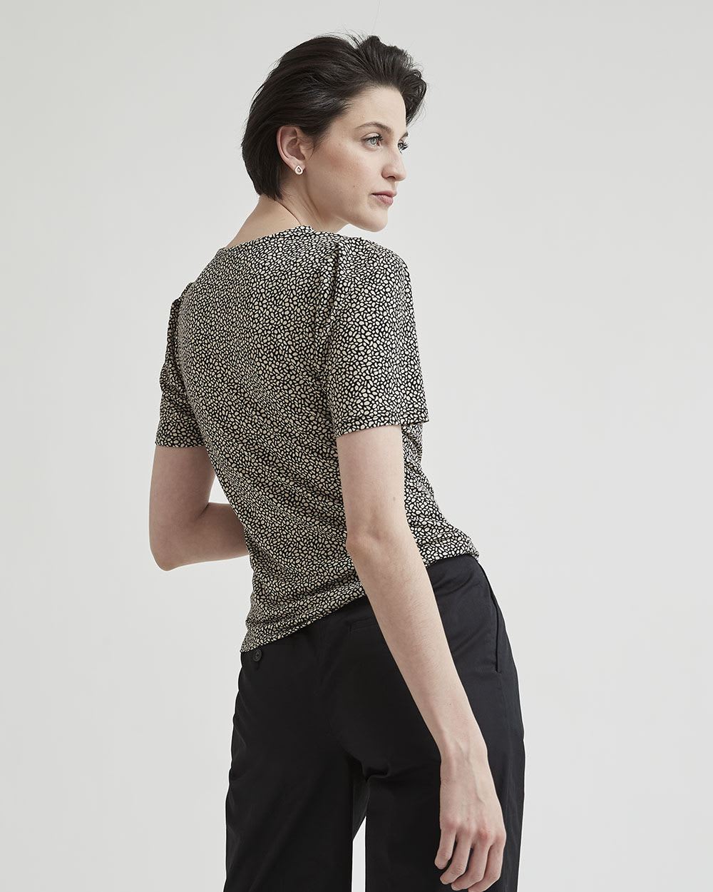 Crew-Neck T-Shirt with Short Puffy Sleeves