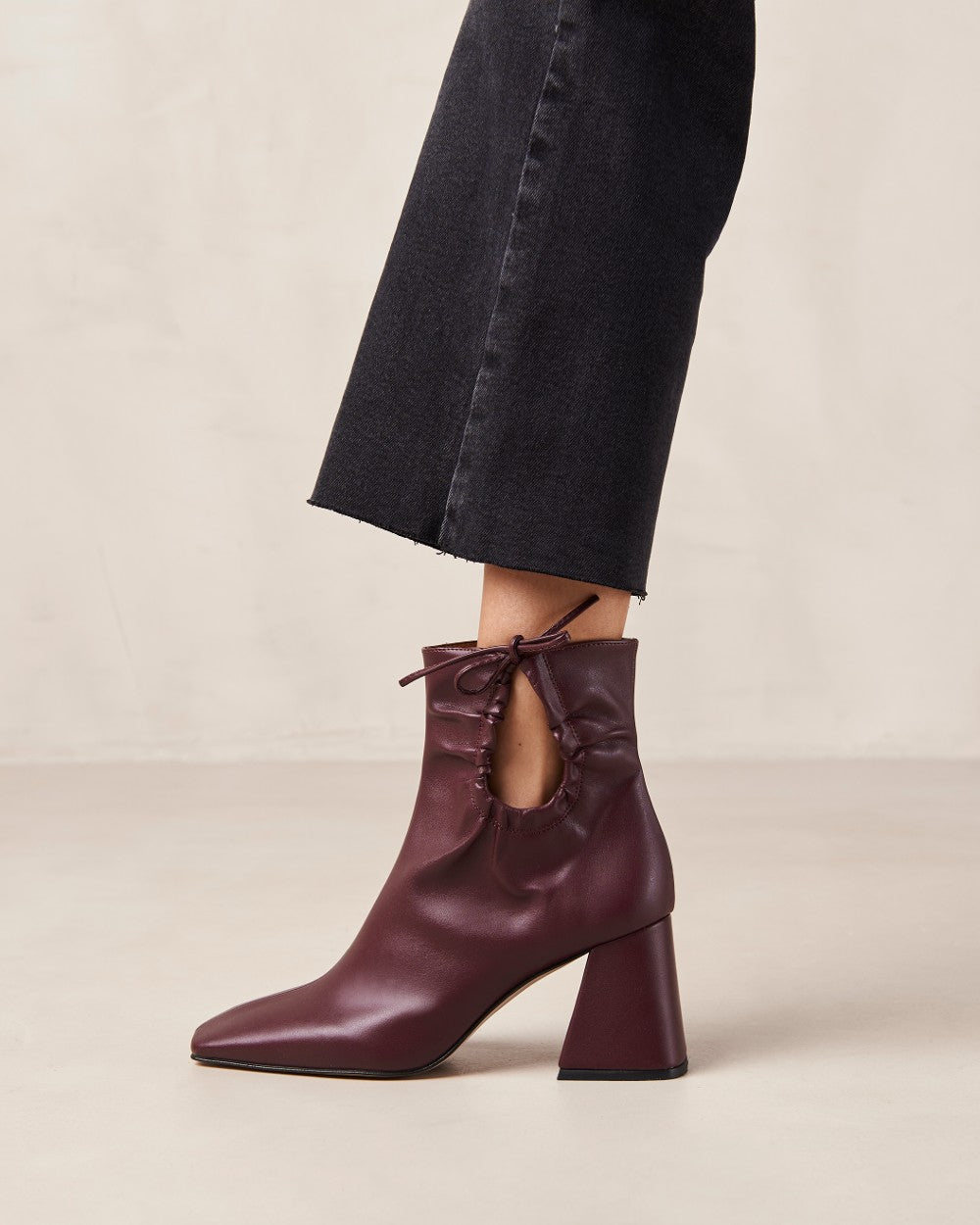 SVEGAN - Pigment Tahini Beige Ankle Boots