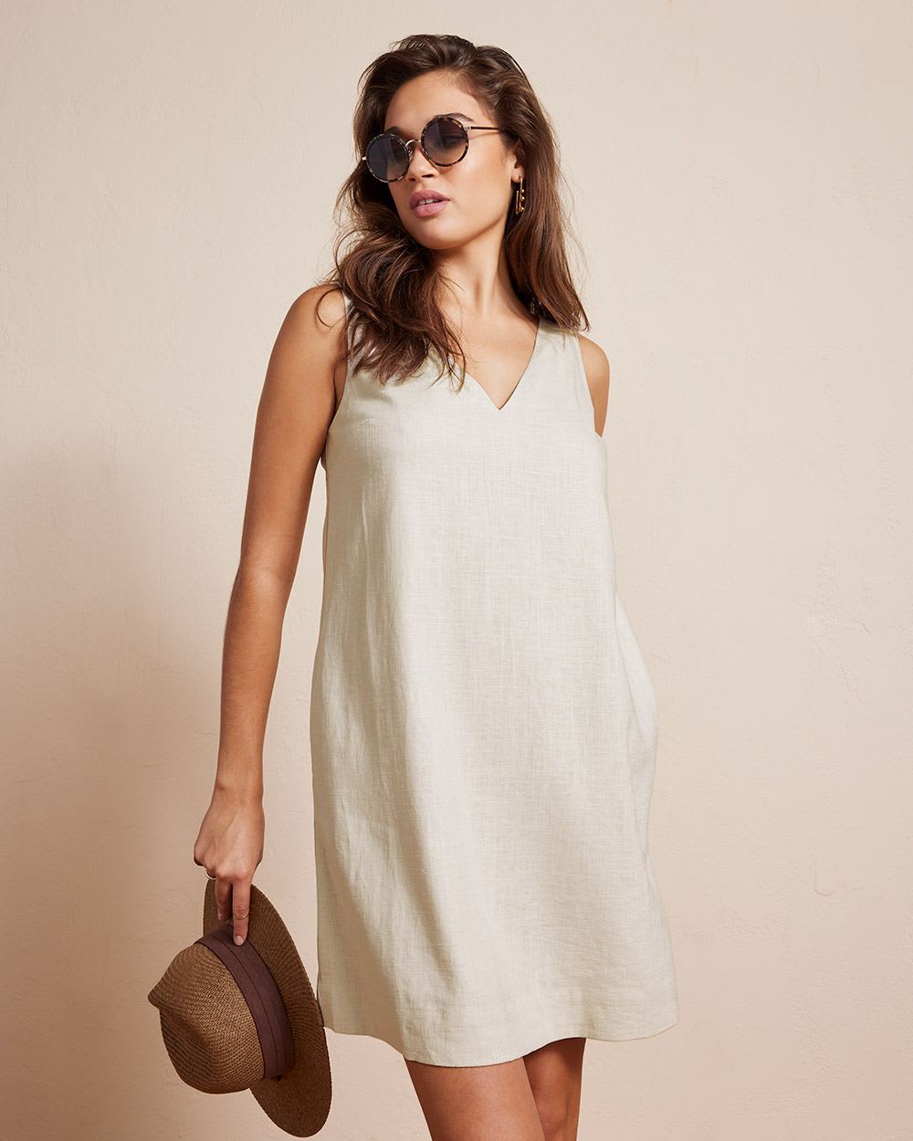 Sleeveless V-Neck Linen Shift Dress