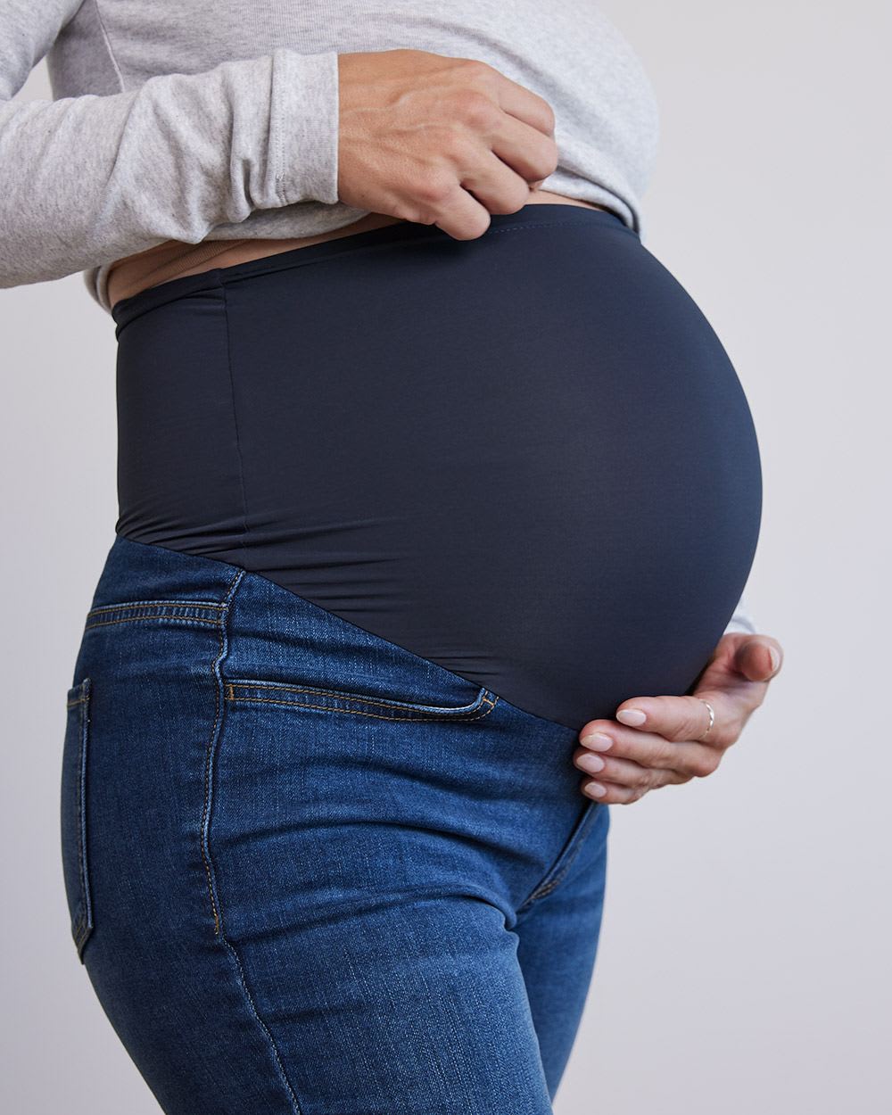 Medium Wash Natalie Jegging - Thyme Maternity