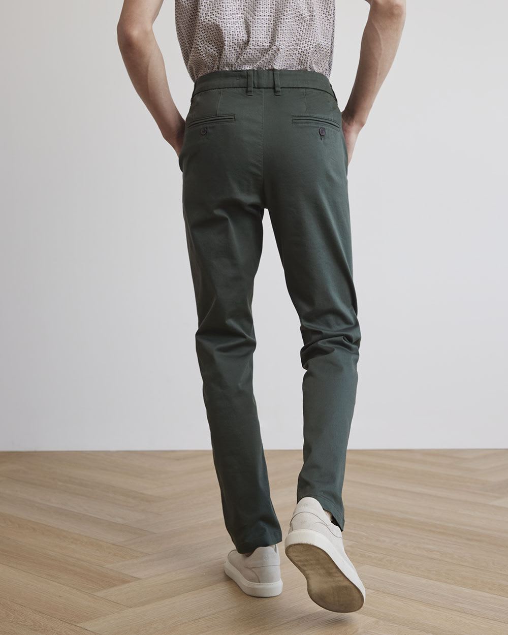 PowerFlexx (R) Slim Fit Chino Pants