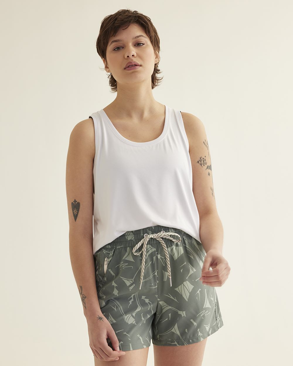 Sleeveless Scoop-Neck Top, Dry Lux Hyba Essentials