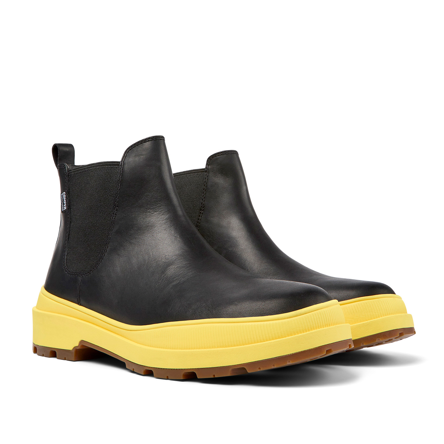 Camper Brutus Trek in Dark