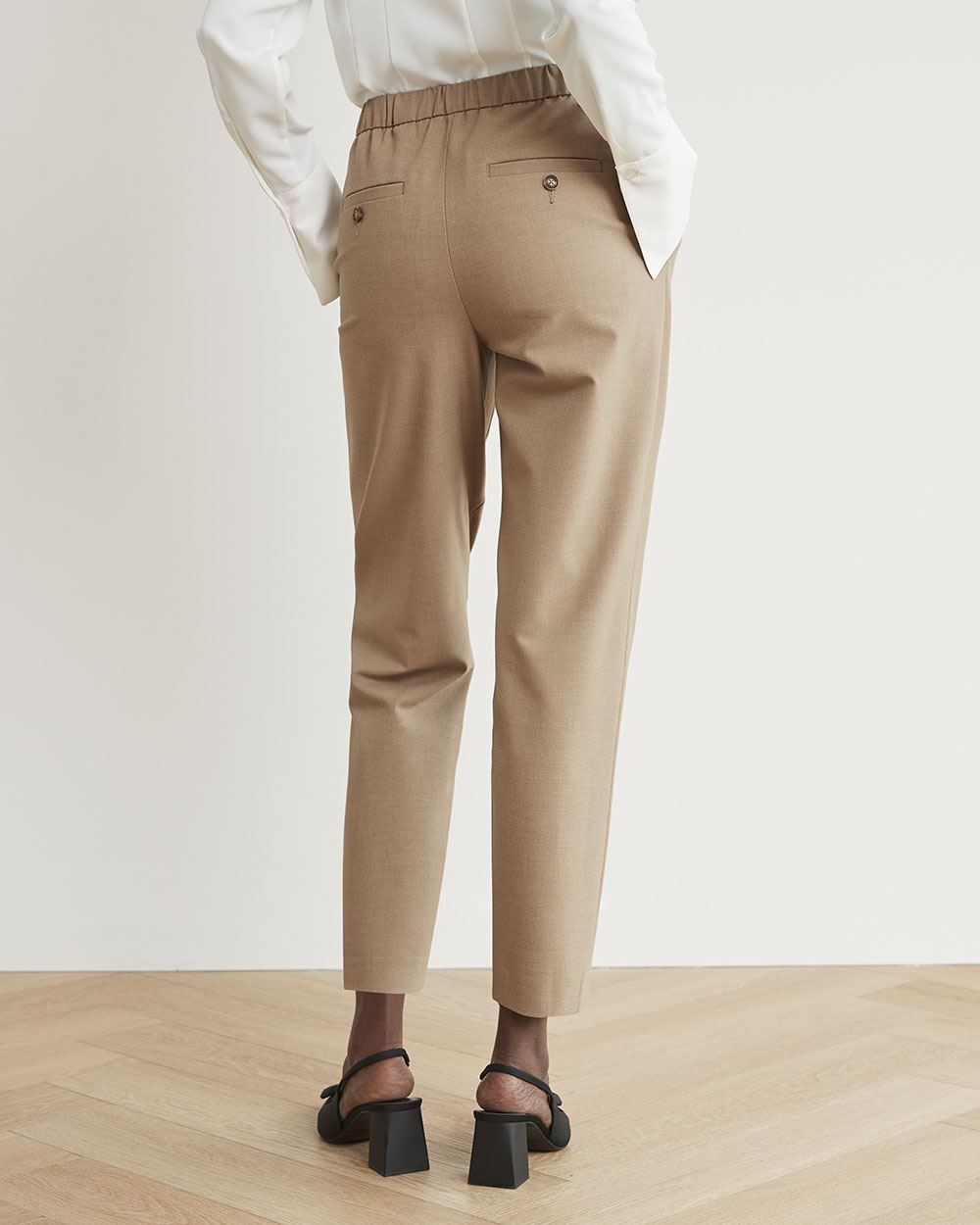 Mid-Rise Twill Jogger Pant