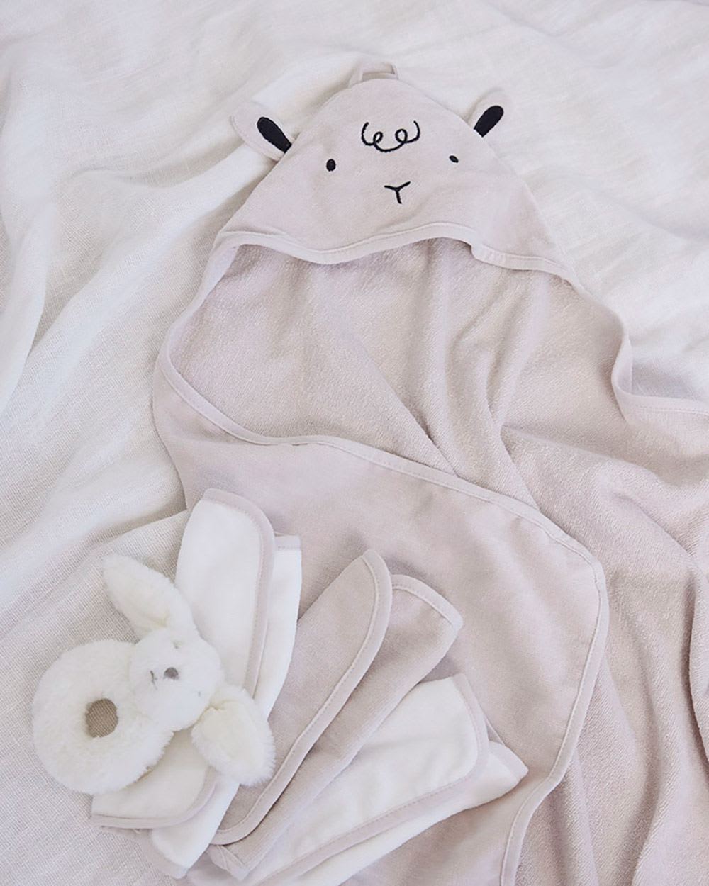 Little Lamb Hooded Towel and Washcloths - Petit Lem