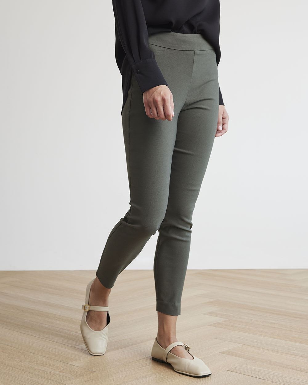 Solid High-Rise City Legging Pant