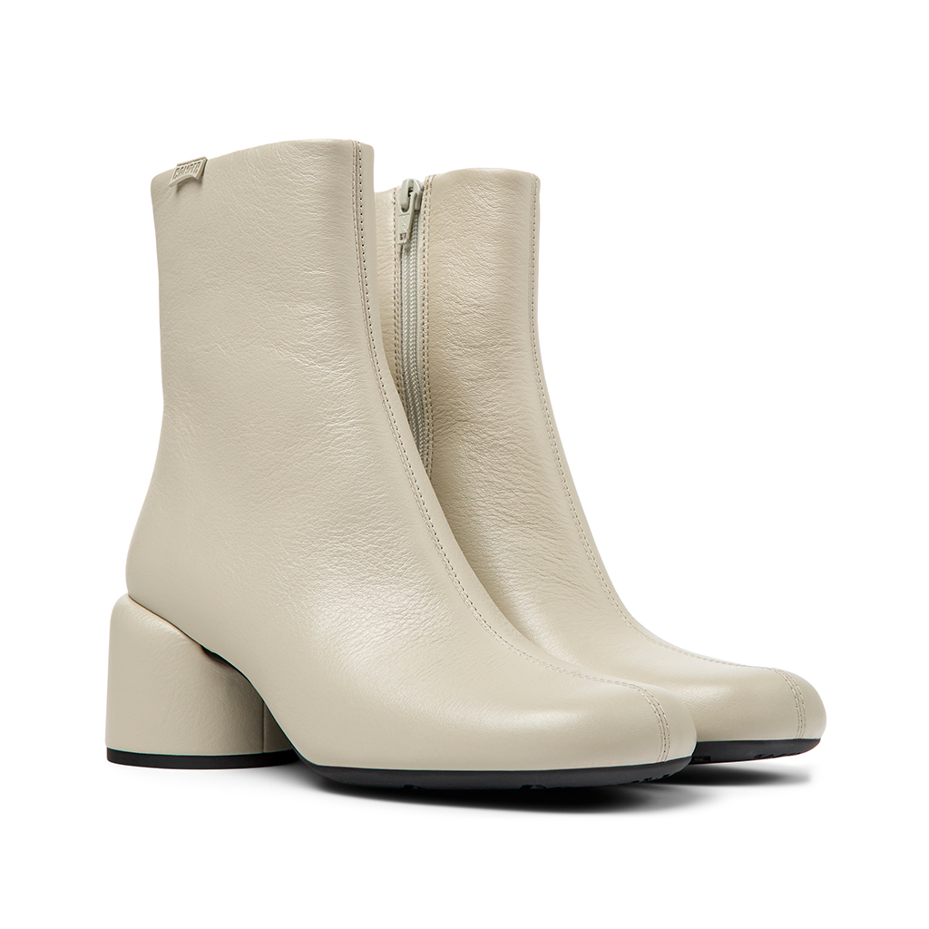 Camper Niki in Lt. Pastel