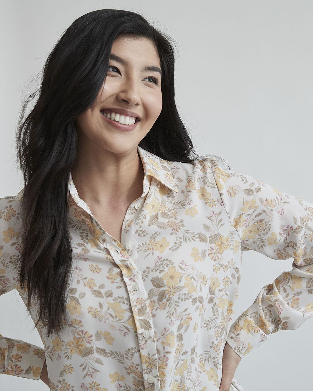 Twist Twill Buttondown Long Sleeve Blouse