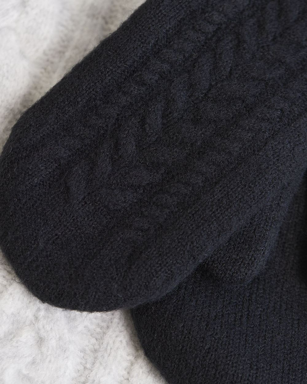 Cable-Knit Mitts with Fleece Lining