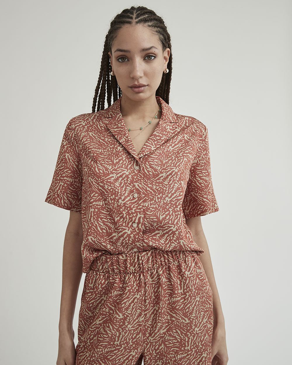 Short-Sleeve Buttoned-Down Twill Blouse