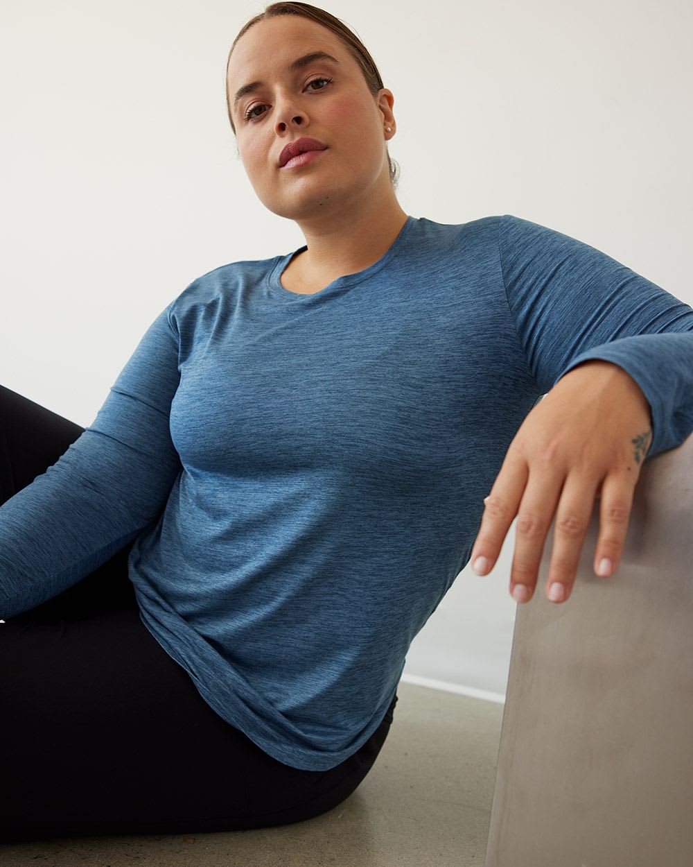 Long-Sleeve Crew-Neck Tee - Dry Lux Hyba Essentials