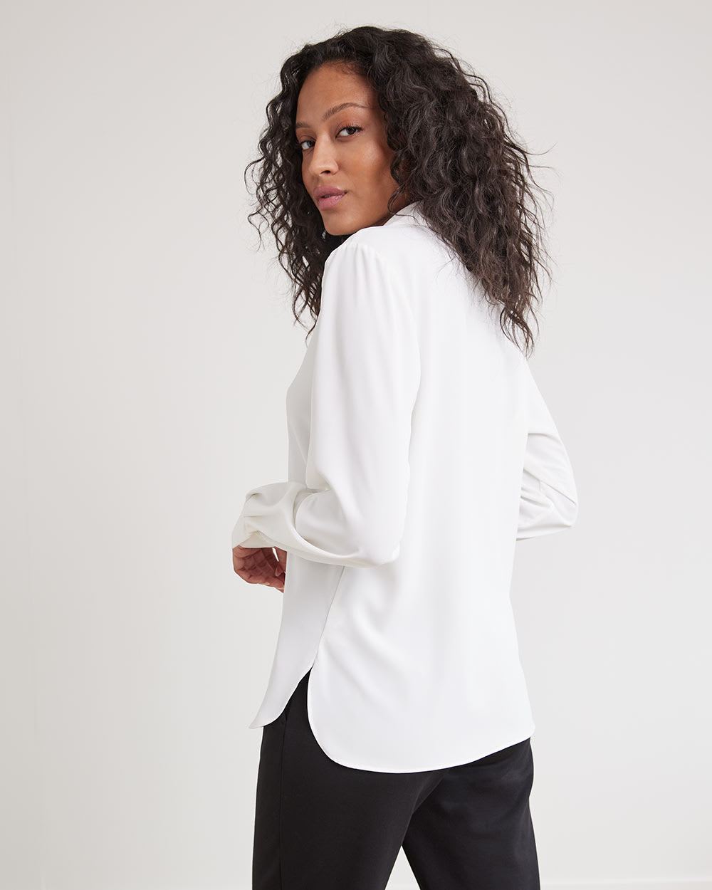 Long-Sleeve Buttoned-Down Twill Blouse
