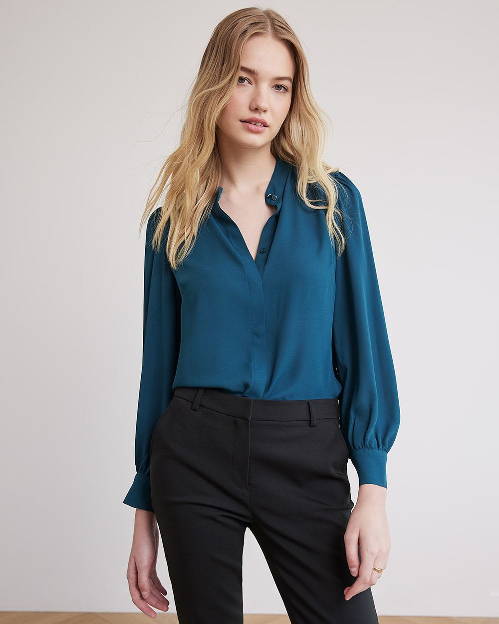 Long-Sleeve Buttoned-Down Silky Crepe Blouse