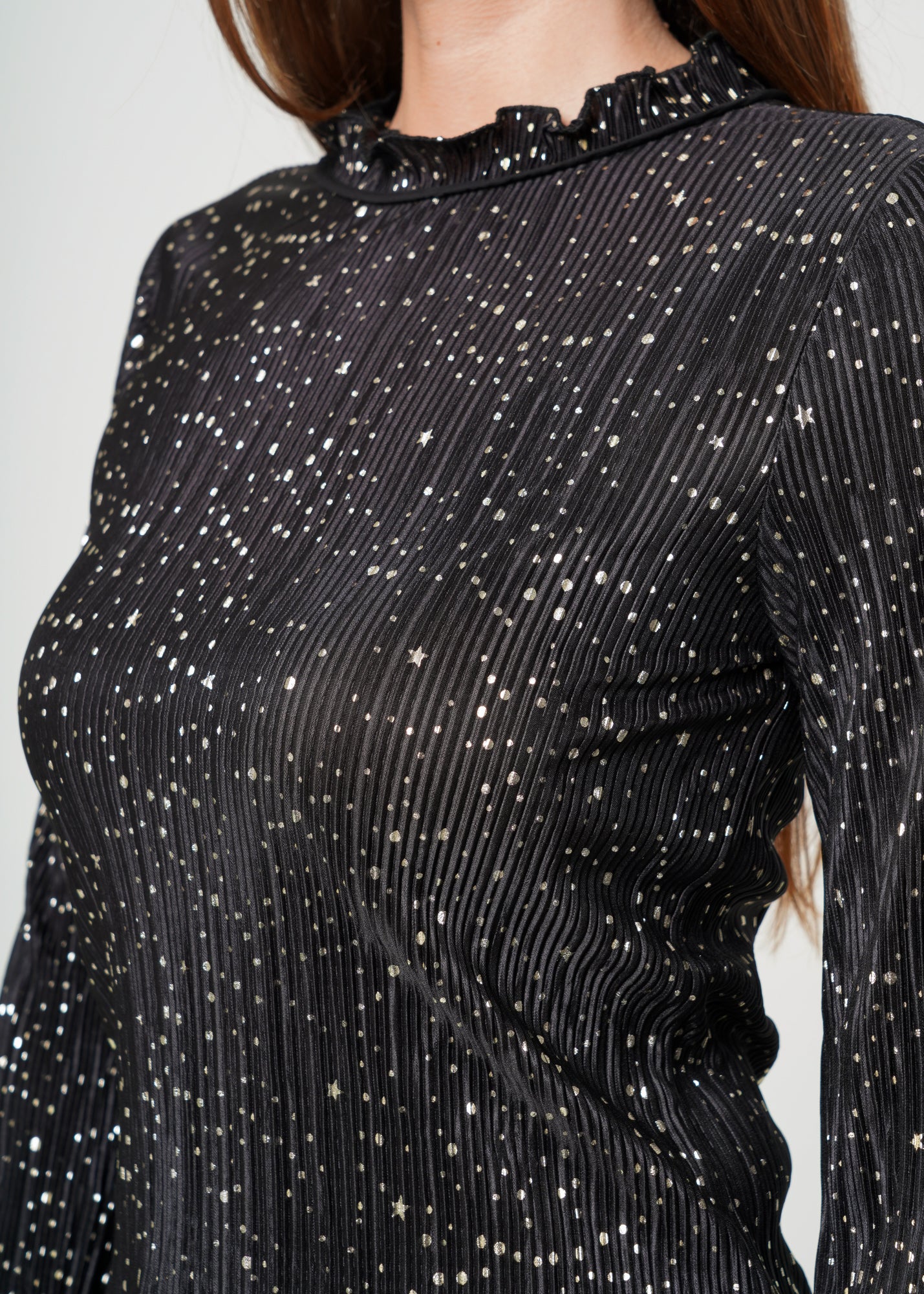 Nurode Long Sleeve Mock Neck Lettuce Edge Top