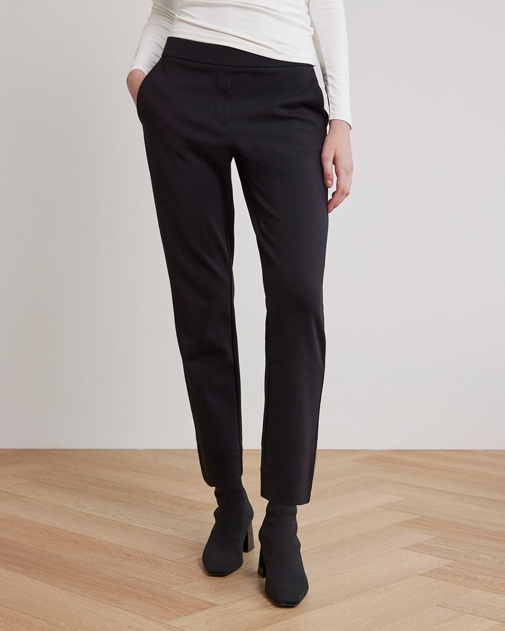 Straight-Leg Mid-Rise Black Ankle Pant