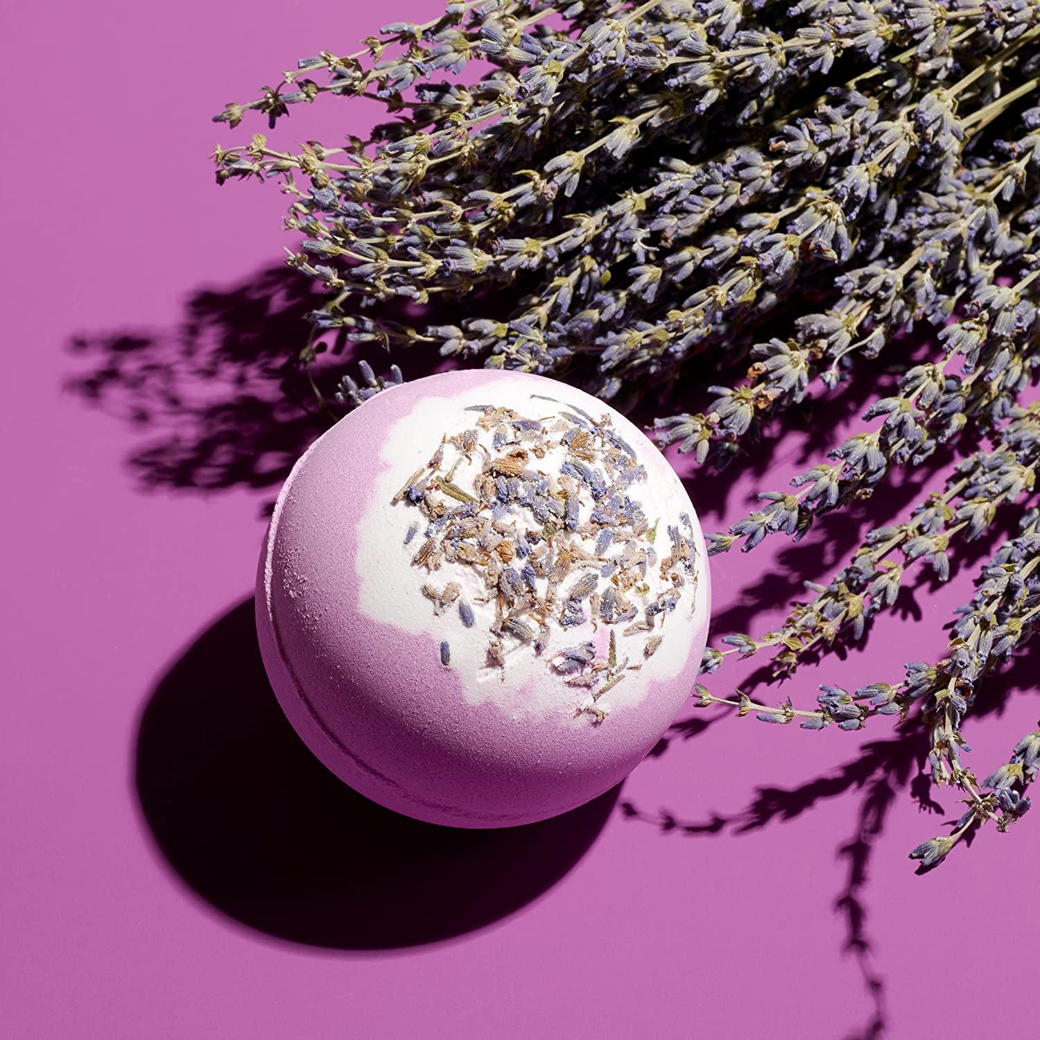 Lovery Lavender Scented Bath Bomb, Handmade Fizzy, 7oz Bubble Spa Ball