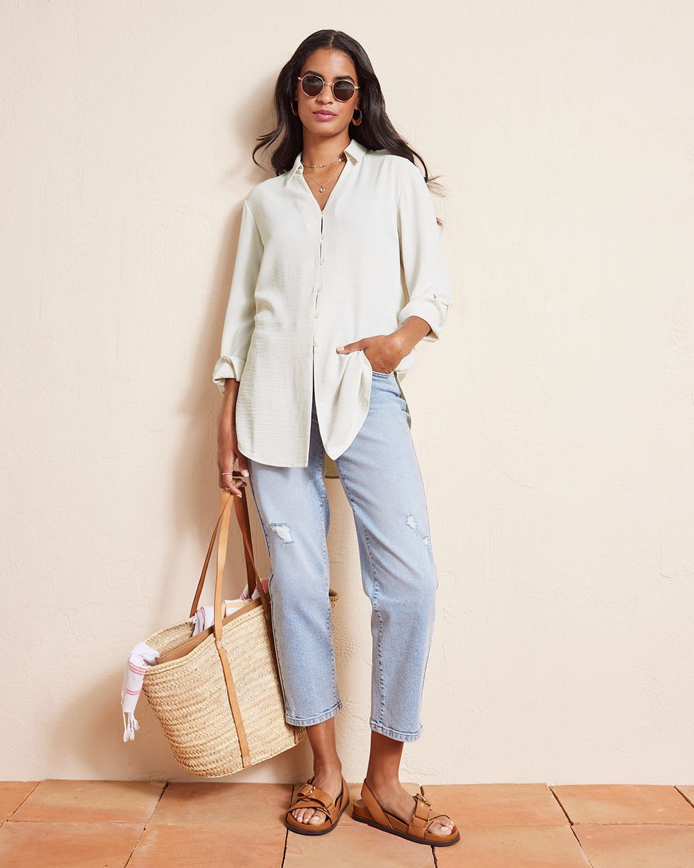 Long-Sleeve Buttoned-Down Fluid Blouse with V Neckline