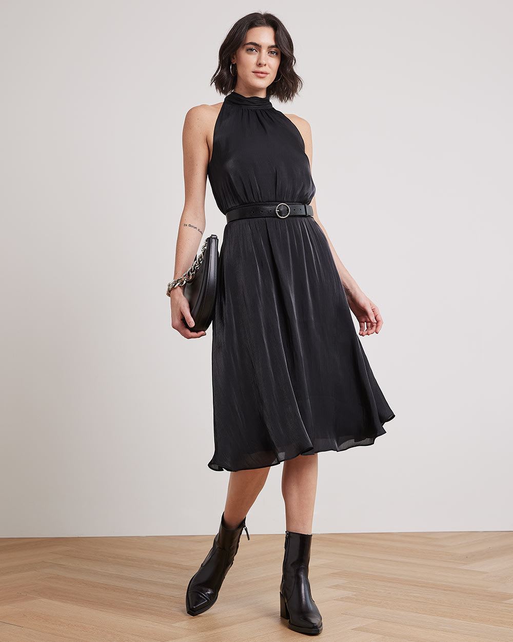 Sleeveless Midi Sequins Cocktail Dress with Halter Neckline