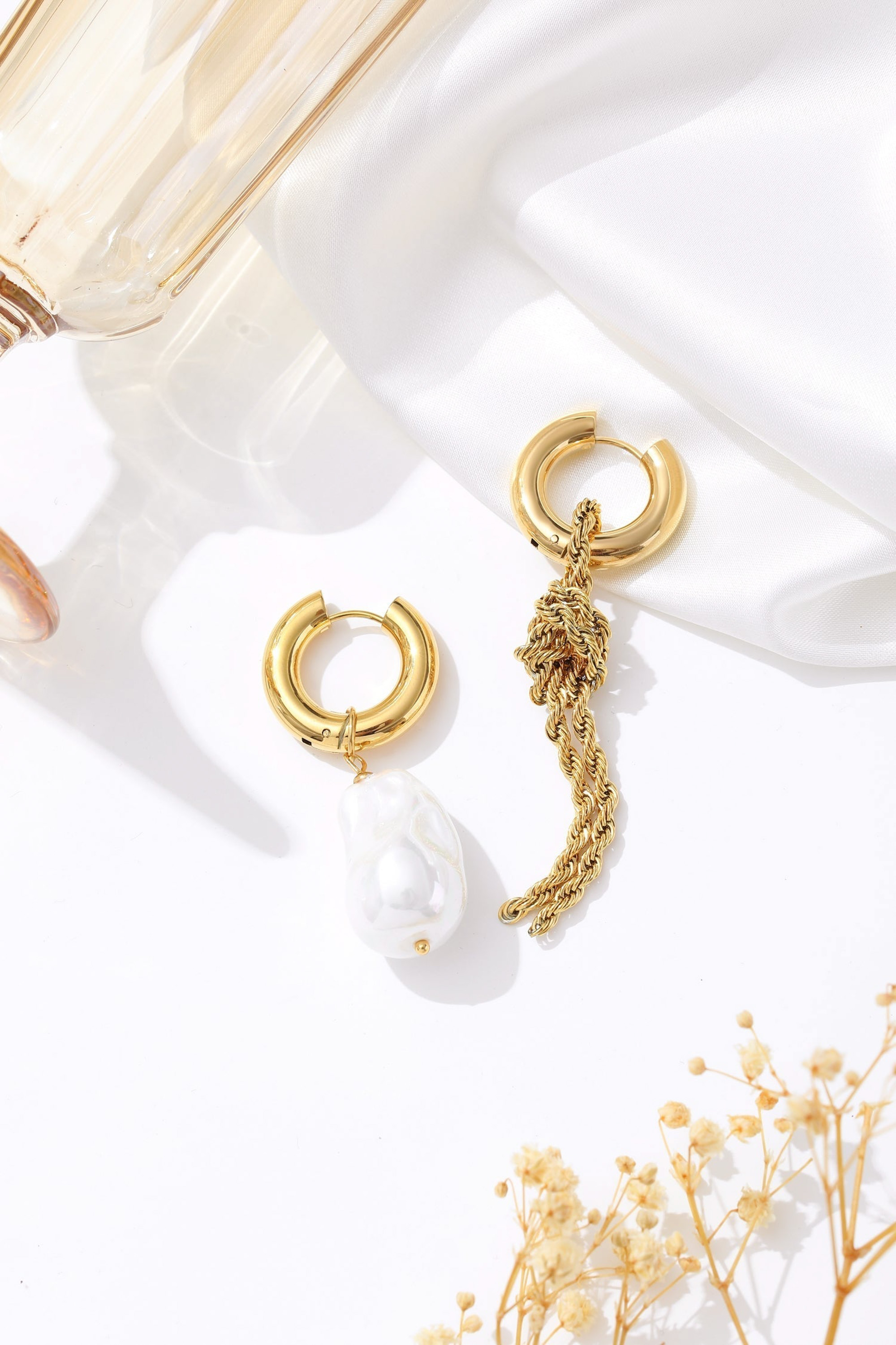 Classicharms-Unique Asymmetrical Gold Rope Chain Baroque Pearl Drop Earrings