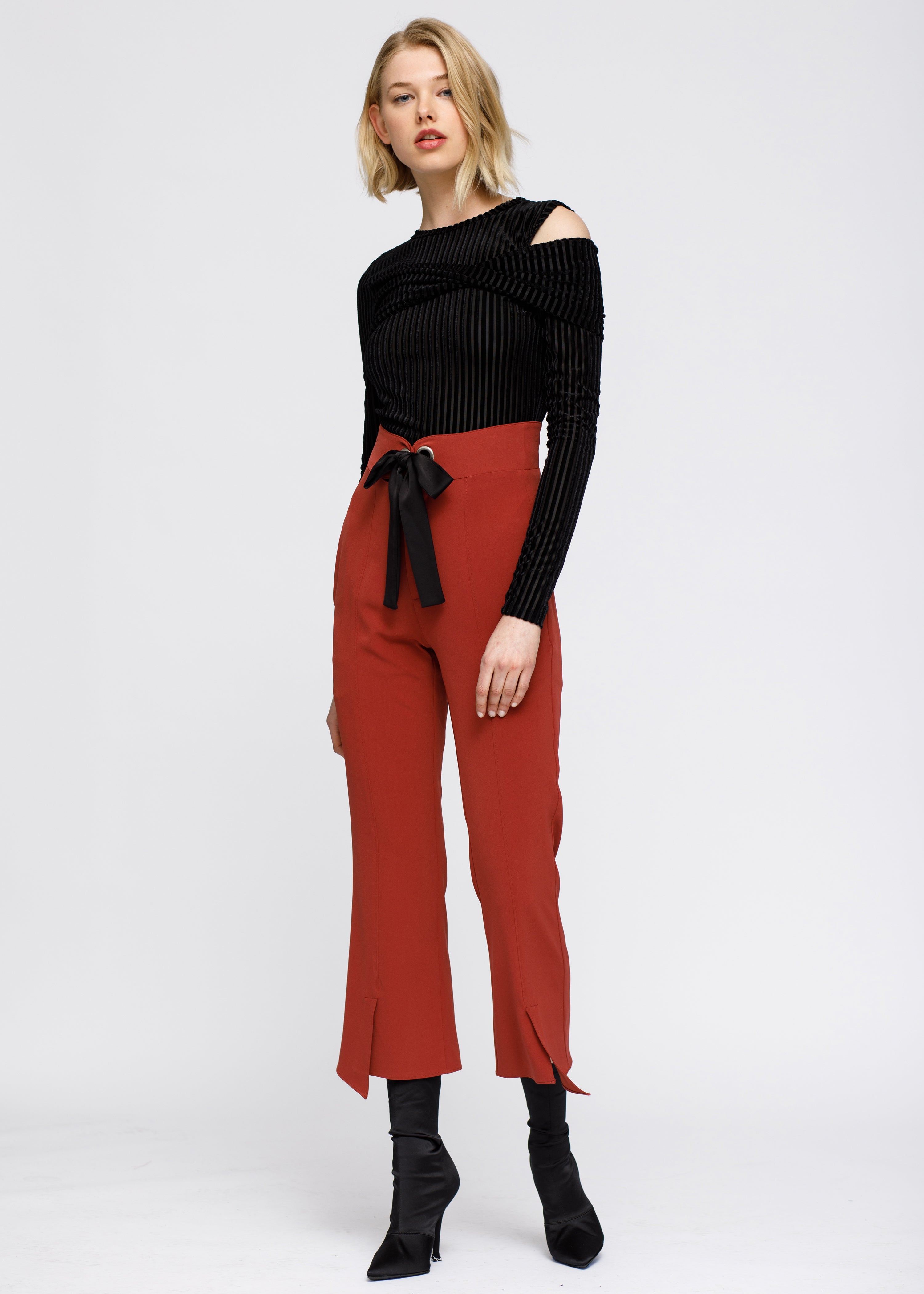 Nurode Open Shoulder Striped Velvet Top