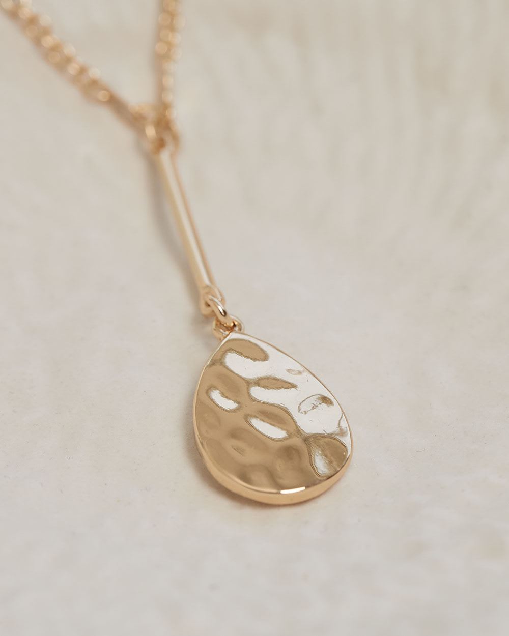 Short Necklace with Hammered Pendant