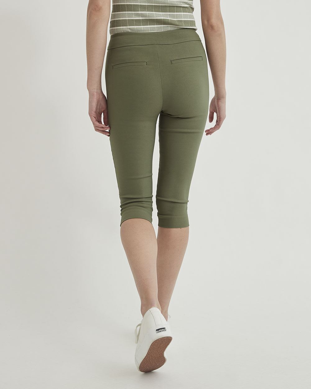 Solid City Legging Capri Pant
