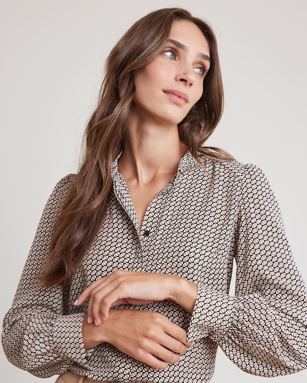 Long-Sleeve Buttoned-Down Silky Crepe Blouse