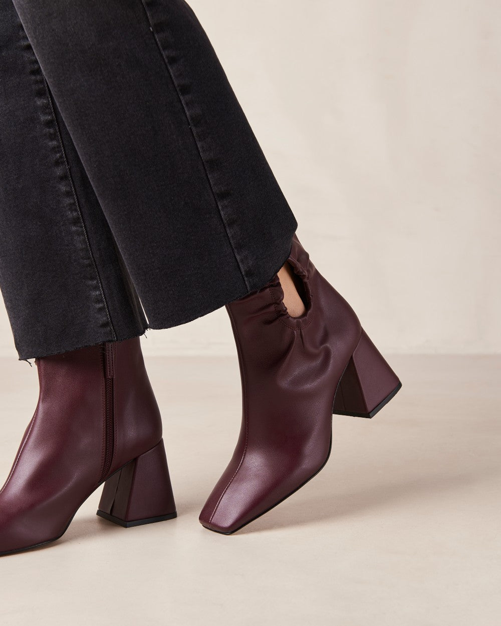 SVEGAN - Pigment Tahini Beige Ankle Boots