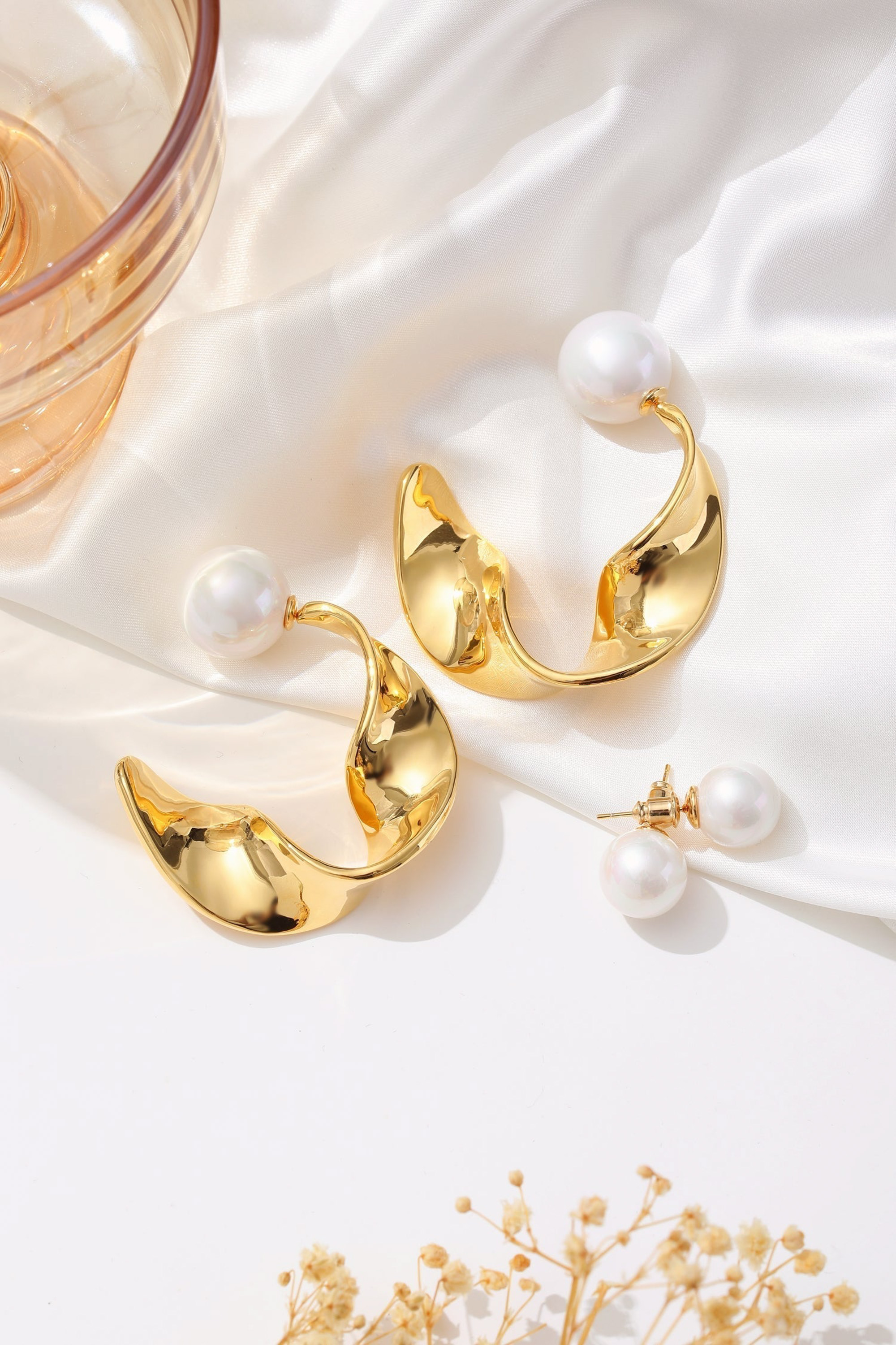 Classicharms-Gold Chunky Wave Statement Hoop Earrings and Pearl Studs Set