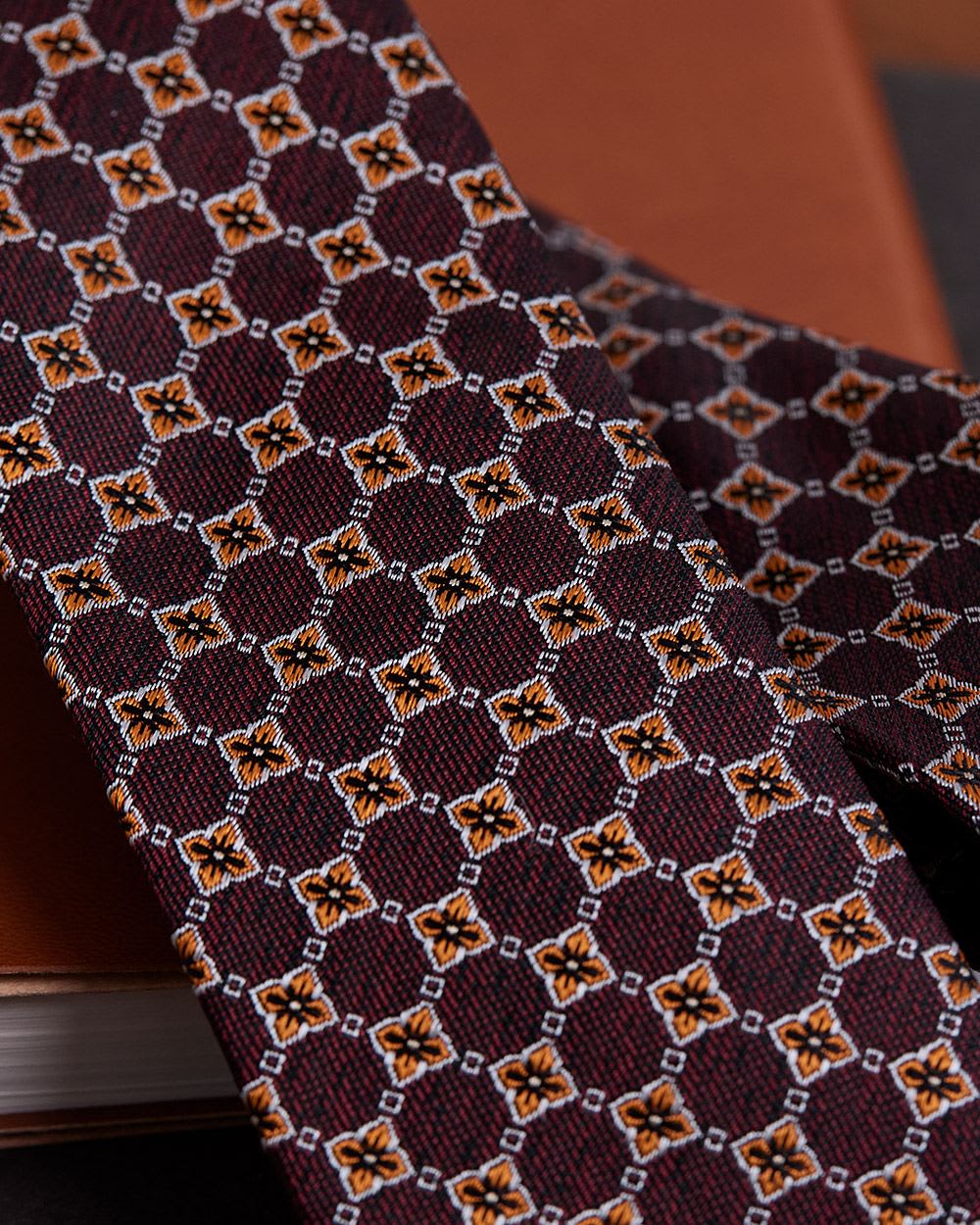 Red Skinny Tie with Geometric Pattern