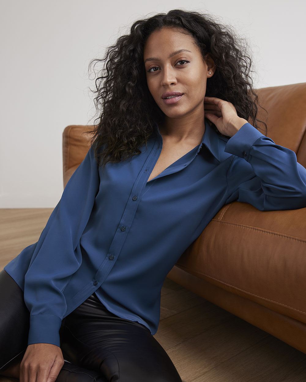 Long-Sleeve Buttoned-Down Twill Blouse