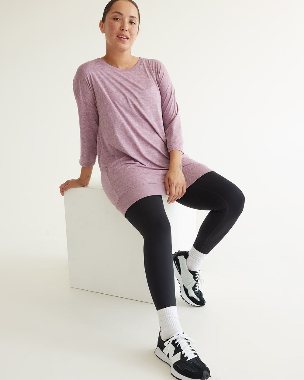 Long-Sleeve Crew-Neck Tunic, Dry Lux Hyba