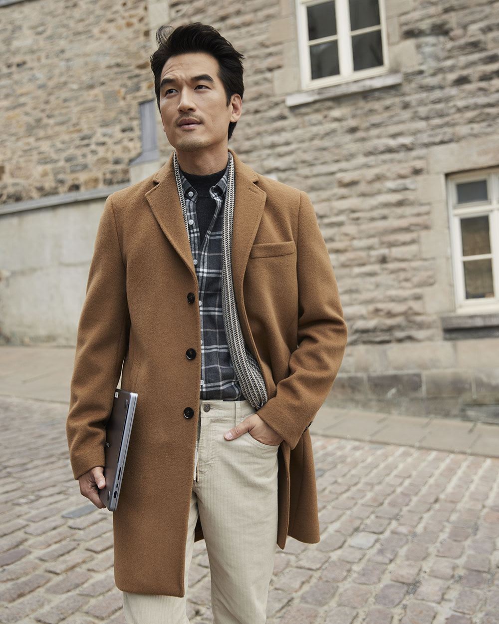 Classic Wool Coat with Tailored Collar