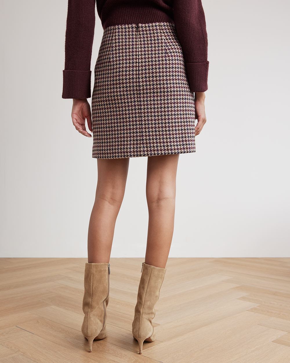 High-Rise Short Houndstooth Wool Skirt