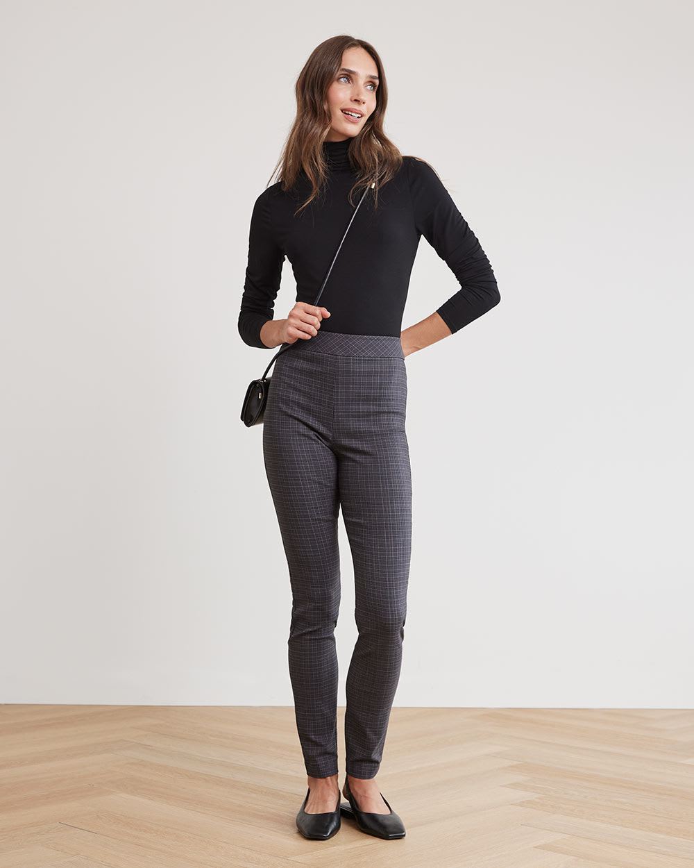 Black and Grey High-Rise Long City Legging Pant