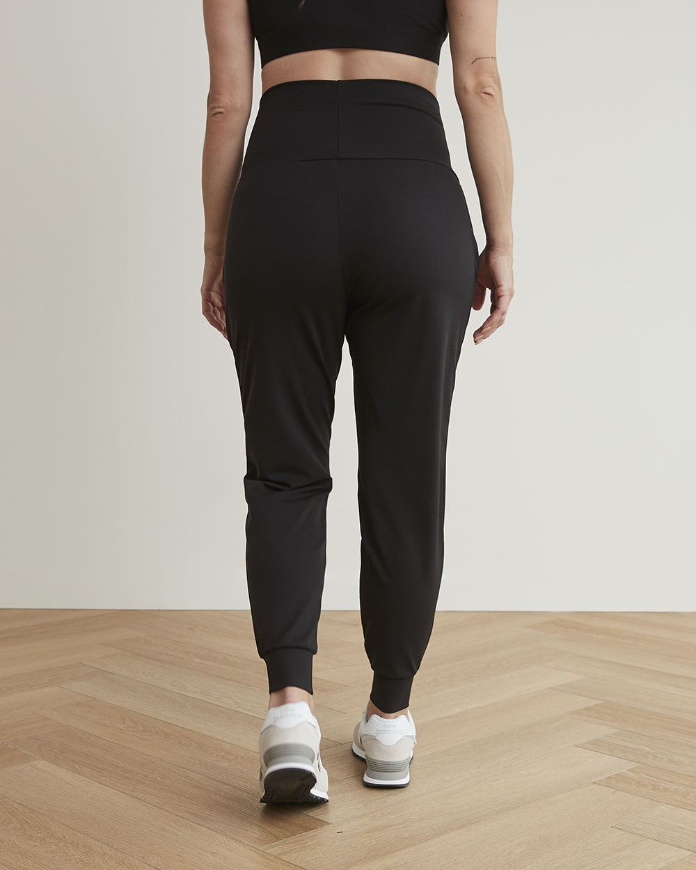 Black Ankle Jogger Pant - 28" - Thyme Maternity