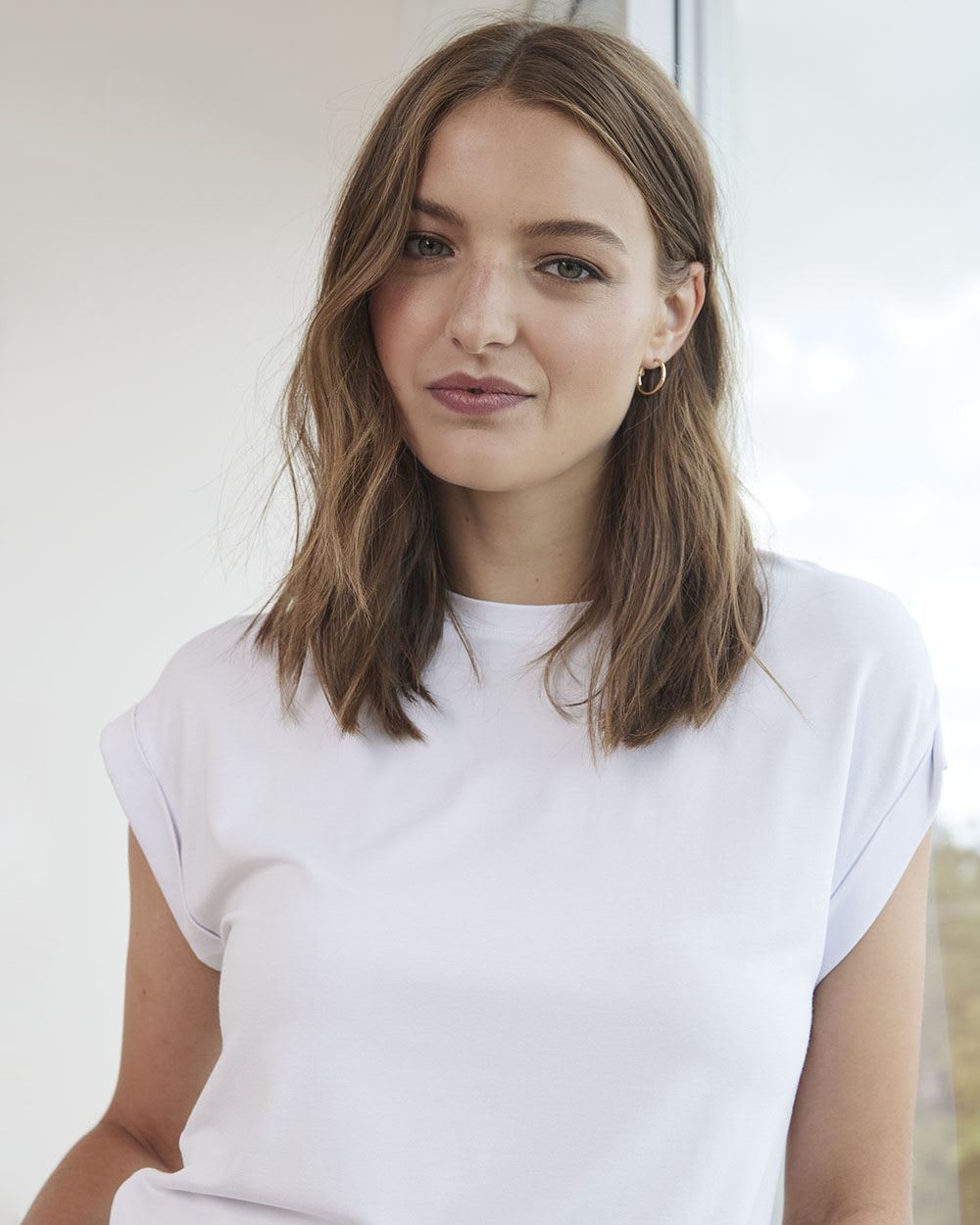 Fitted Extended-Sleeve Crew-Neck Tee