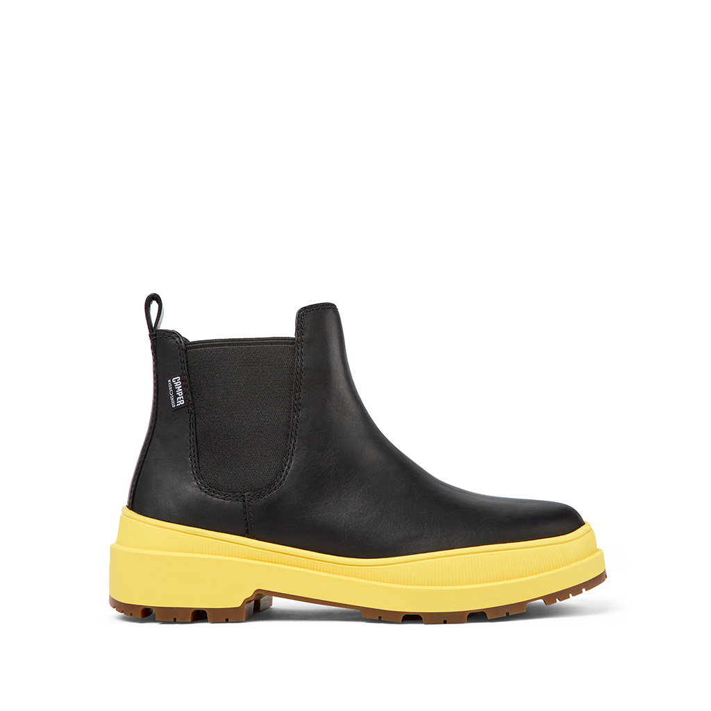 Camper Brutus Trek in Dark