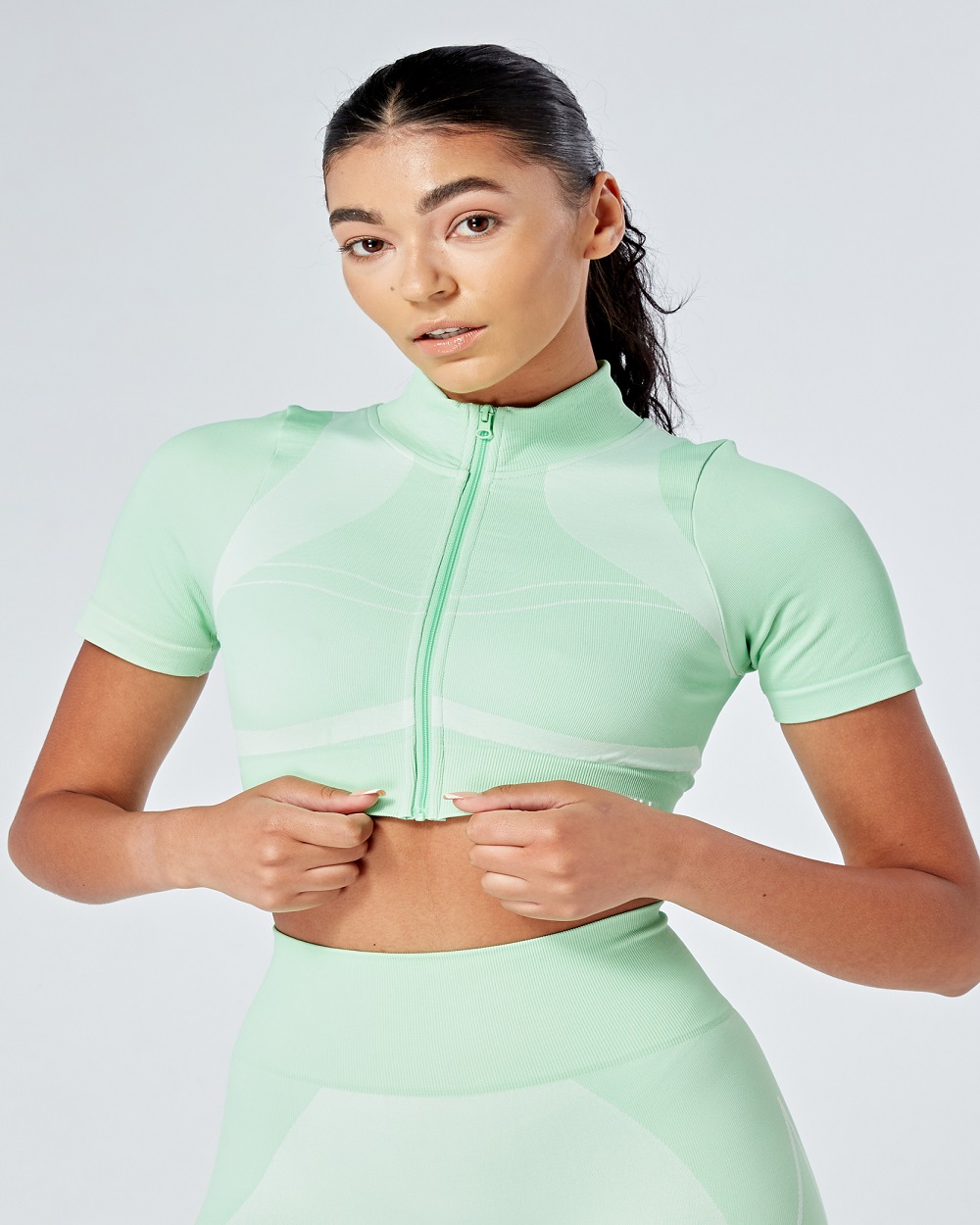 Twill Active - Recycled Colour Block Zip-up Crop Top - Green
