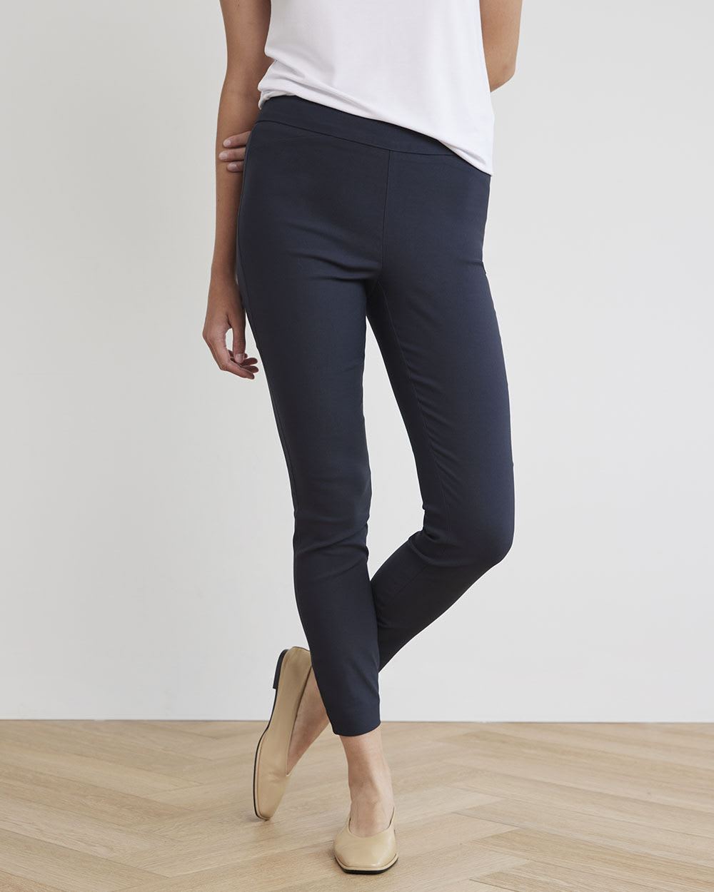 Solid High-Rise City Legging Pant